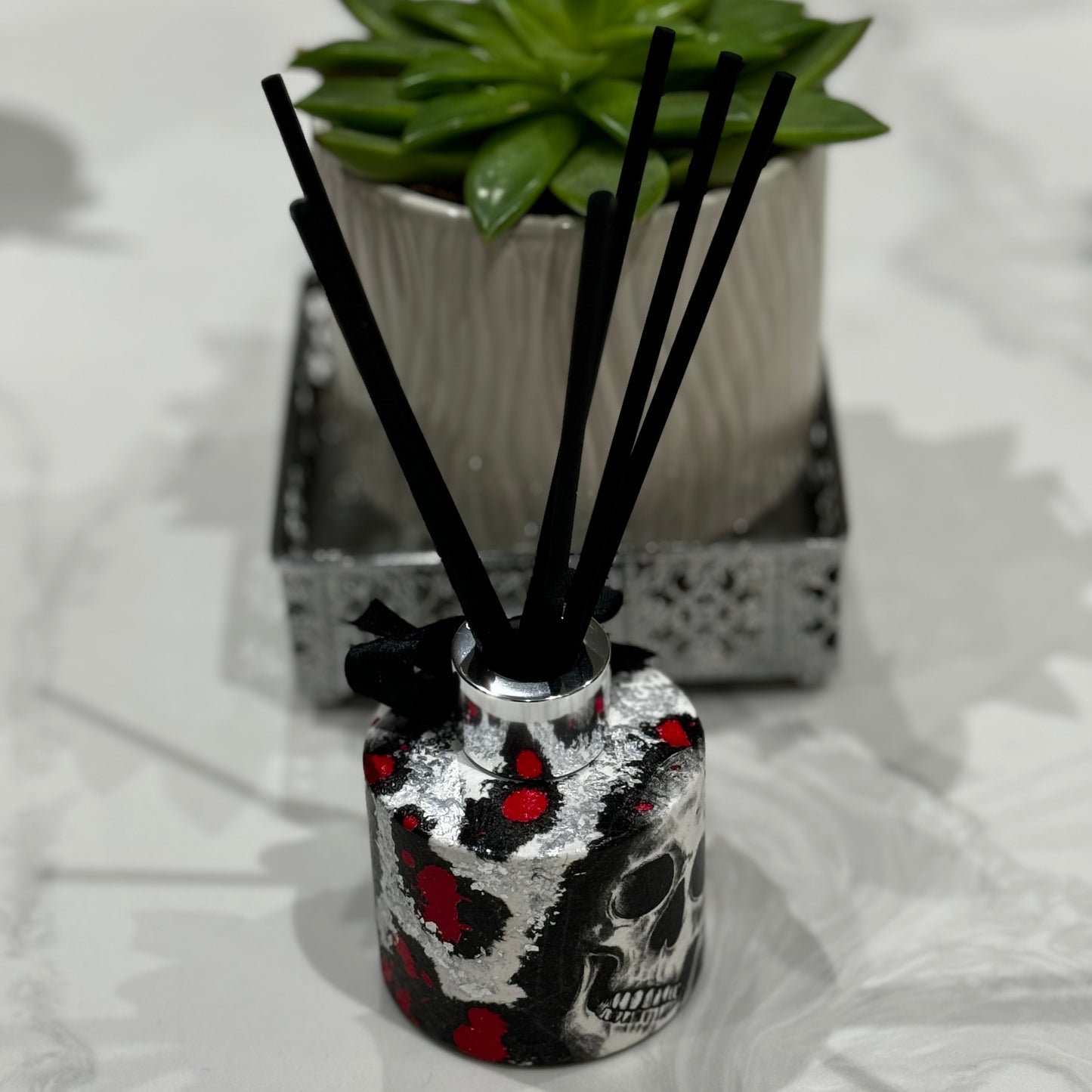 Skull deign reed diffuser