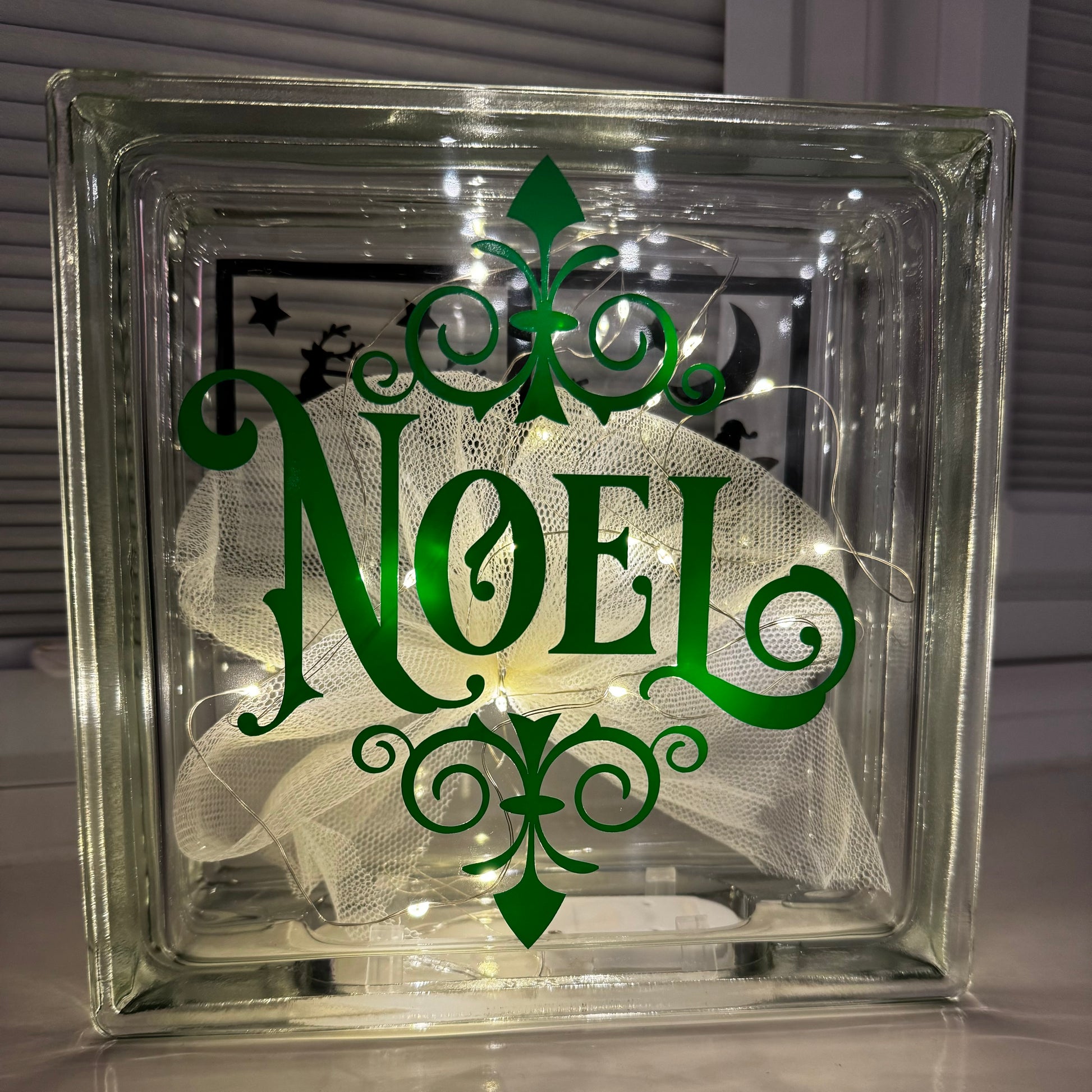 Noel glass block with lights 