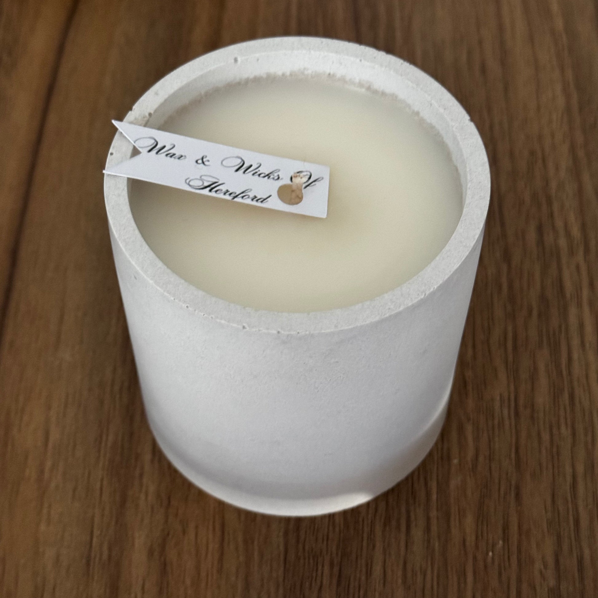 Stoneware candle 