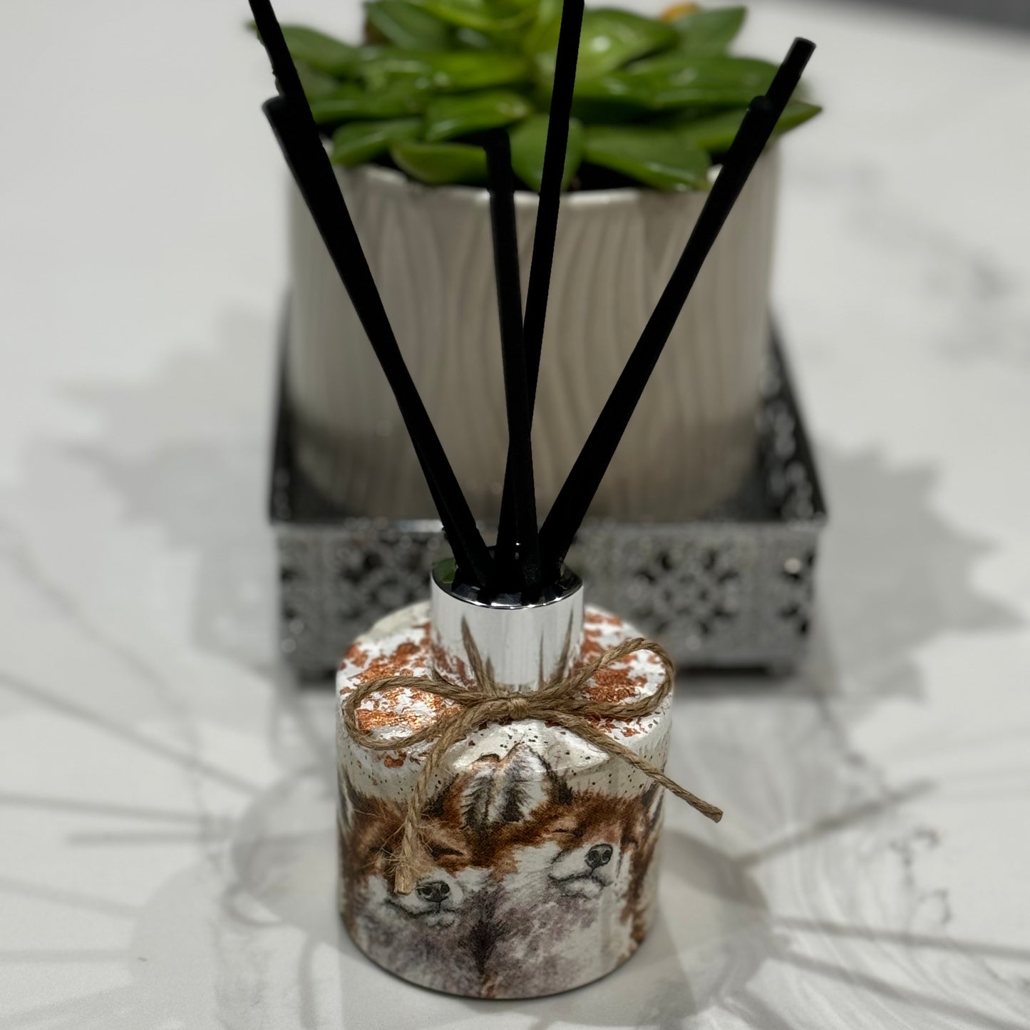 Fox design reed diffuser 