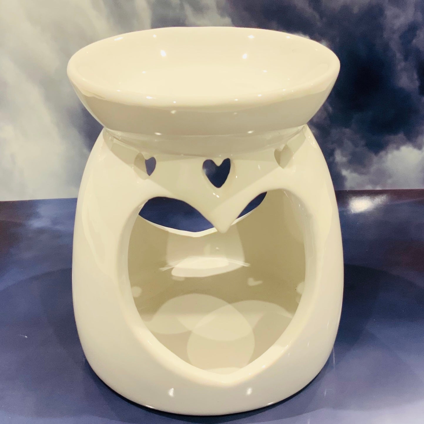 White Heart Tea Light Wax Melt Burner